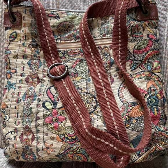 Sakroots Crossbody Bag – Boho Floral Canvas Purse with Faux Leather Trim - Picture 3 of 9